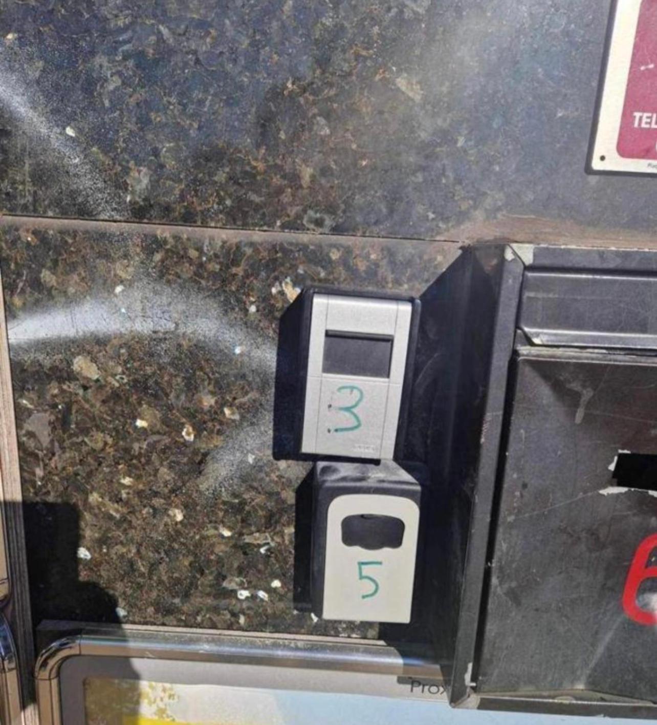 Tirou 5 Centre - Gare - Aeroport Διαμέρισμα Σαρλρουά Εξωτερικό φωτογραφία